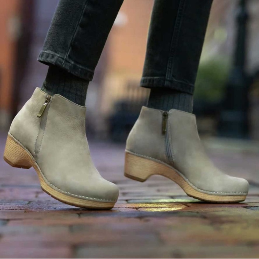 Dansko Tobacco Brown Leather Bootie